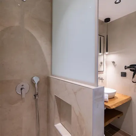 Hp Family アパート *